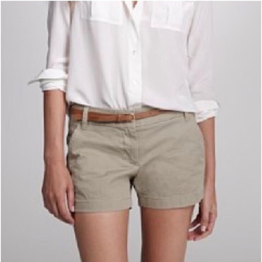 J. Crew Chino Shorts Women’s Size 8 Flat Front Coastal Classic Tan Neutral Khaki